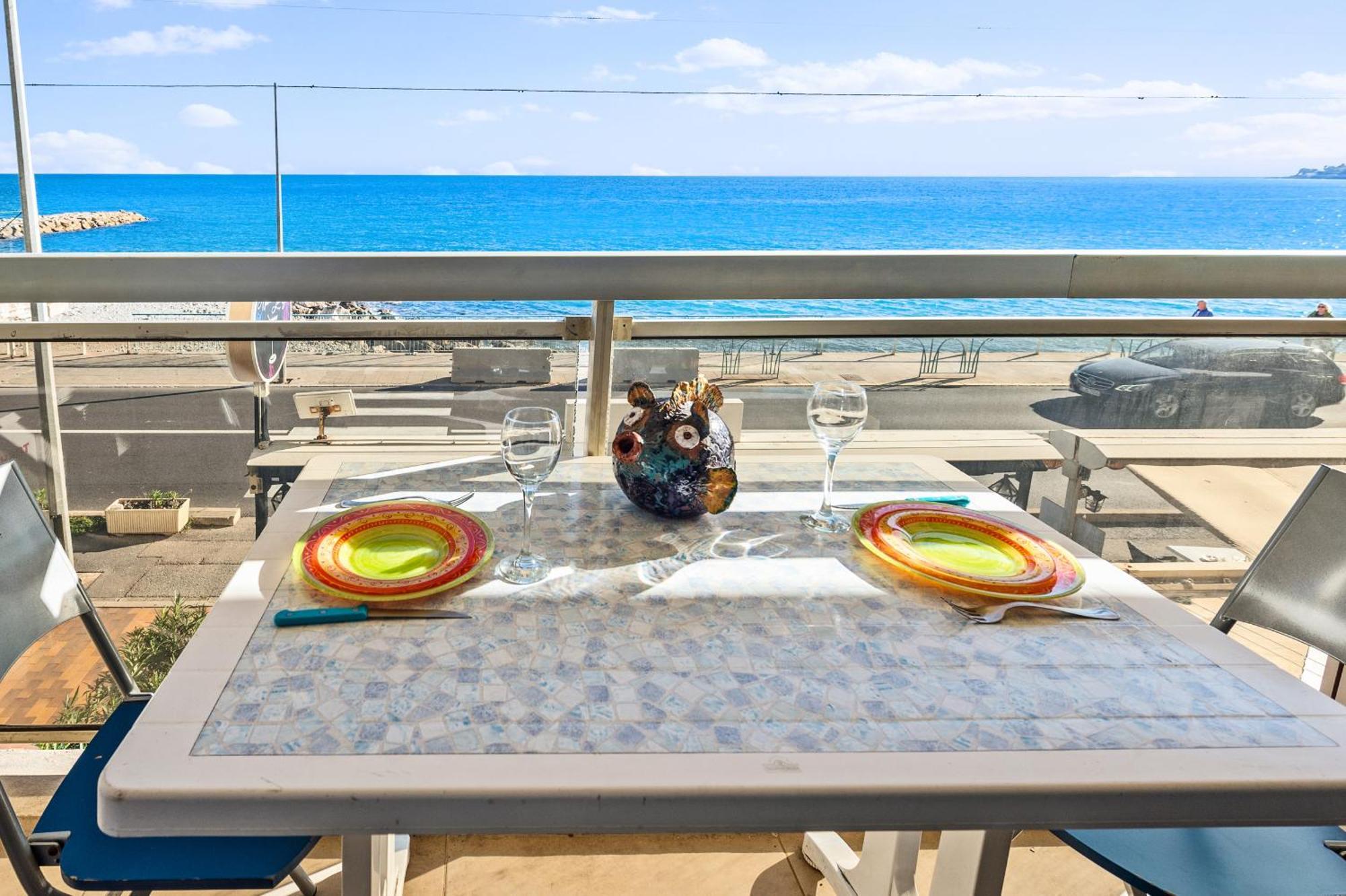 'Le Berkeley' Vue Mer, Centre, Parking Menton Exterior foto